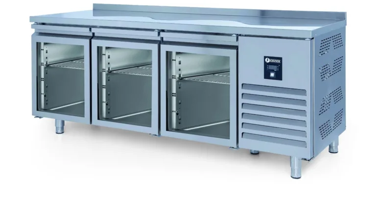 CTS 515 CR UG – Glass Door – Countertop Refrigerator Glass Door (Copy)